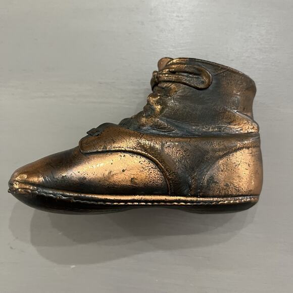 Vintage Baby Shoe Brass/Bronze/Copper VTG Shoe Sculpture Mid-Century Cosy Foot - Picture 4 of 9